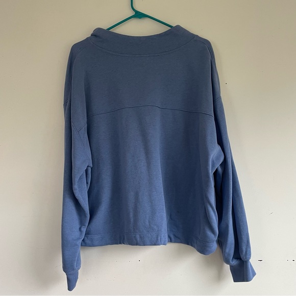 Sweatshirt - Picture 4 of 4